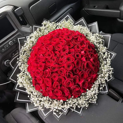 Grand Elegance: 100 Premium Red Roses