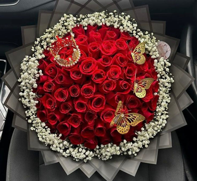 Queen’s Charm 50 Premium Roses